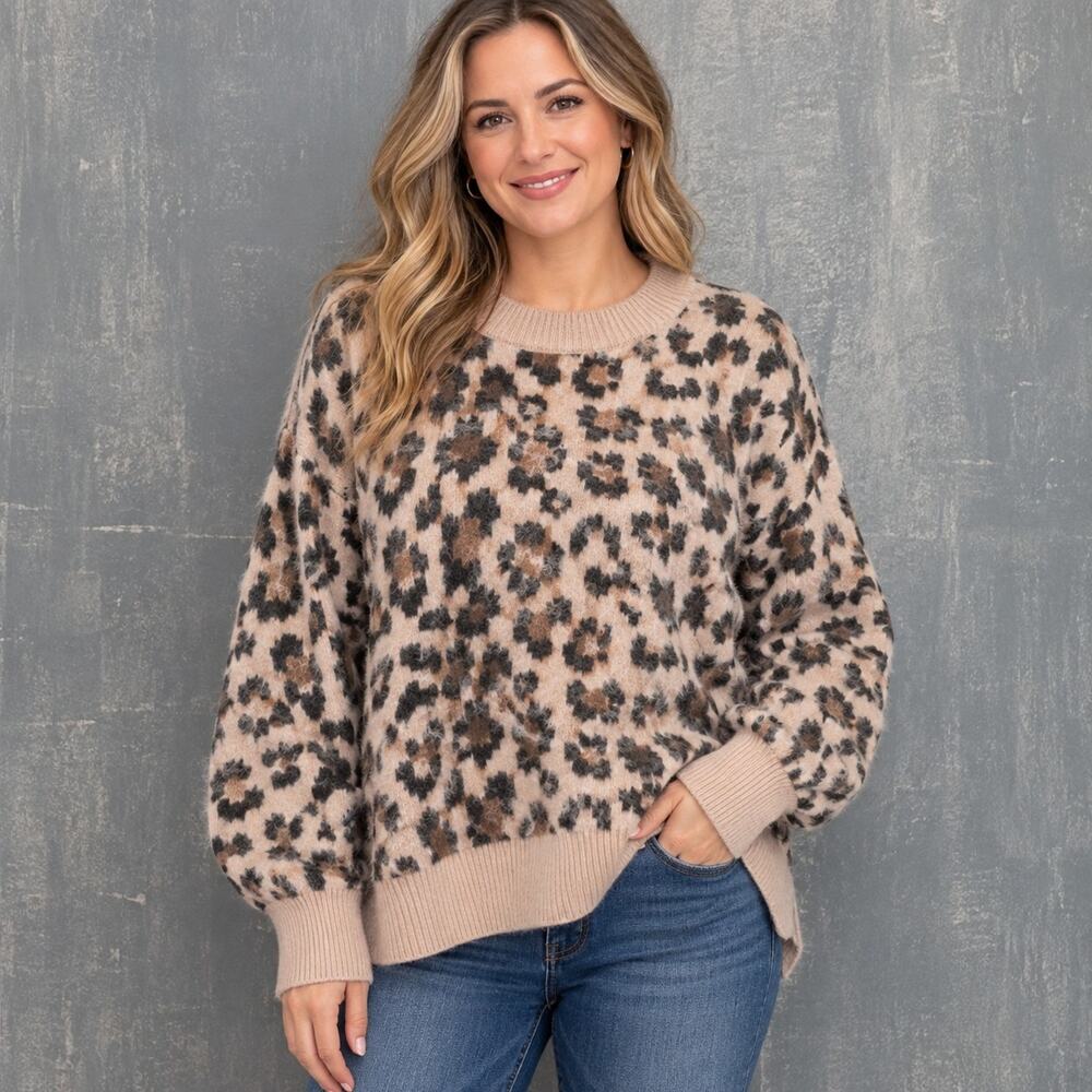 Sincerely Jules XL Leopard Print Fuzzy Knit Sweater High Low Hem Oversized